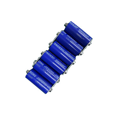 সুপার ক্যাপাসিটর3.0V3000F,বন্দর গ্যান্ট্রি ক্রেনগুলিতে প্রয়োগ করা হয় (RTG)